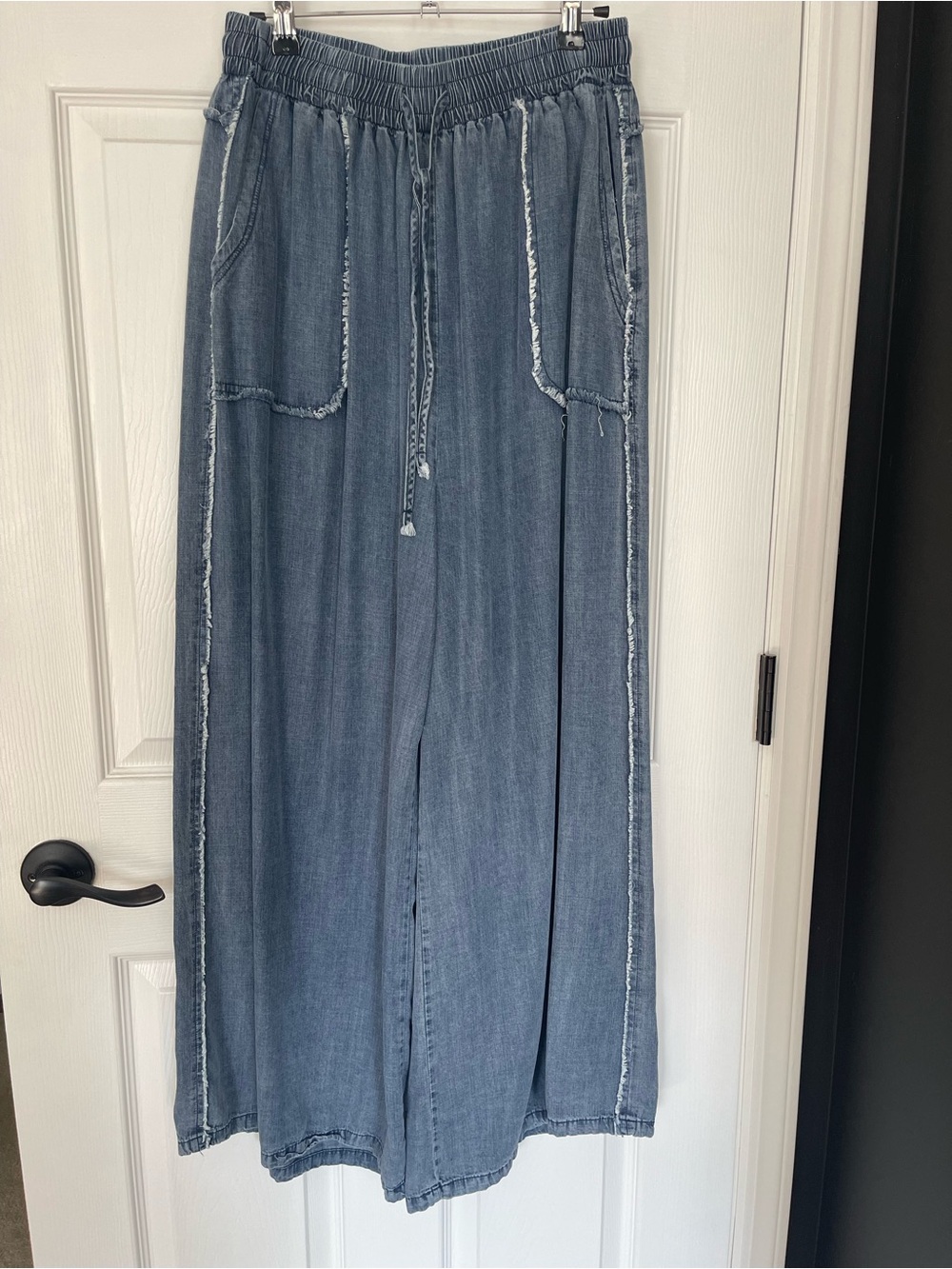 Three Birds Neat Women’s Wide-Leg Drawstring Jeans - Blue